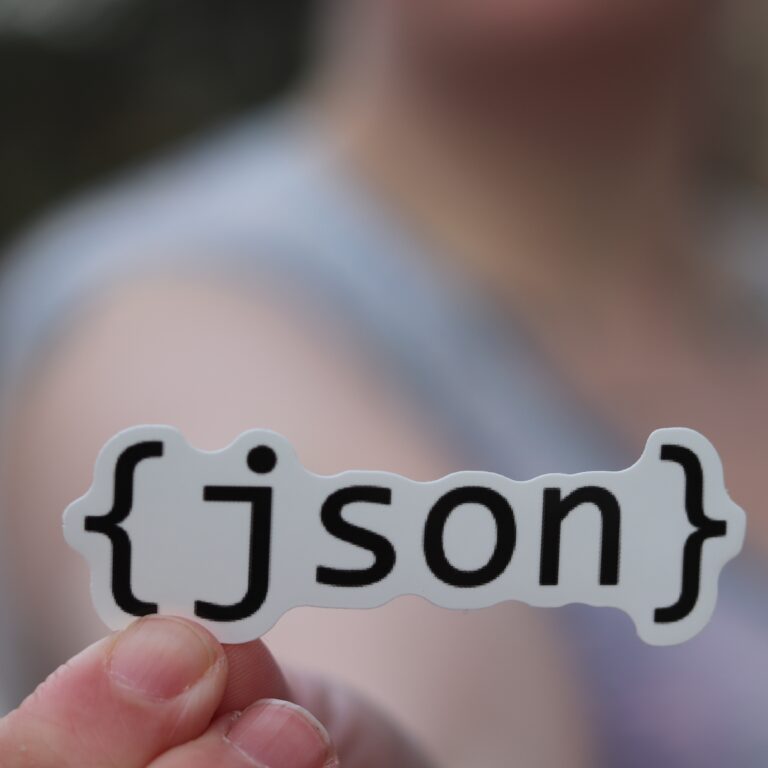 Complete Guide to JSON Data Parsing in Snowflake: Examples Included